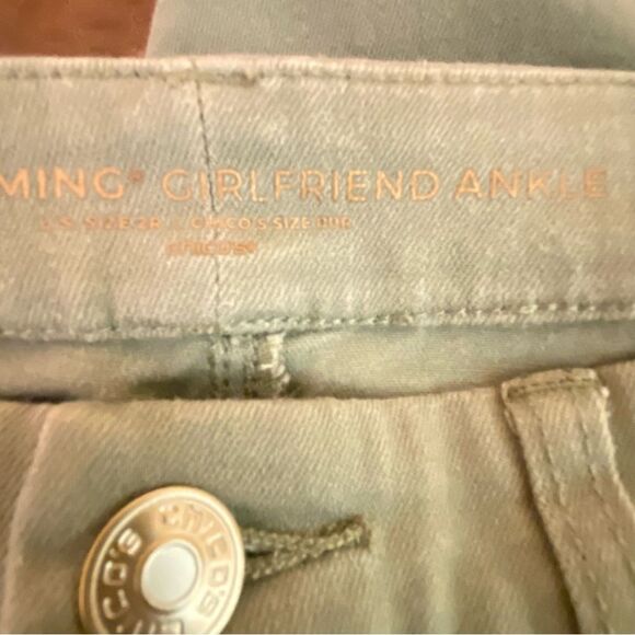 Chicos So Slimming Girlfriend Ankle Pants Sage Green Womens Size 8 Stretchy - Picture 5 of 9